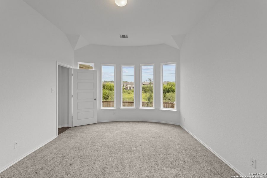Spacious, unfurnished interior of a new home in Ladera, San Antonio (Image 22). Spacious, unfurnished interior of a new home in Ladera, San Antonio (Image 22).