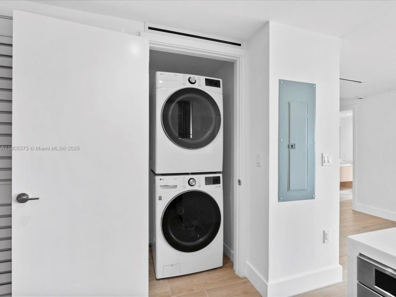 Close-up of interior finishes inside a home in Alana Bay Harbor Islands, Bay Harbor Islands (Image 14).