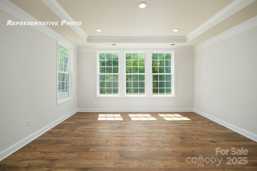Spacious, unfurnished interior of a new home in Sylvan Creek, Denver (Image 21).