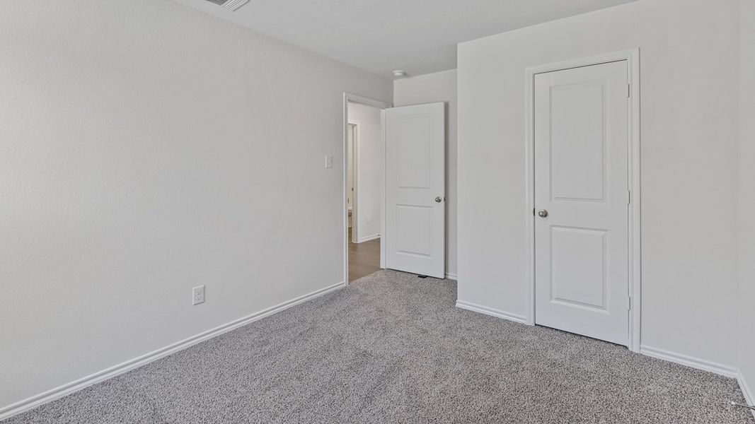 Spacious, unfurnished interior of a new home in Cartwright Ranch, Crandall (Image 22).