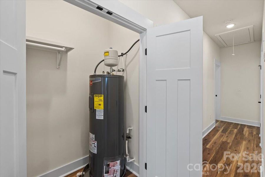 Image 35 of a home in .
