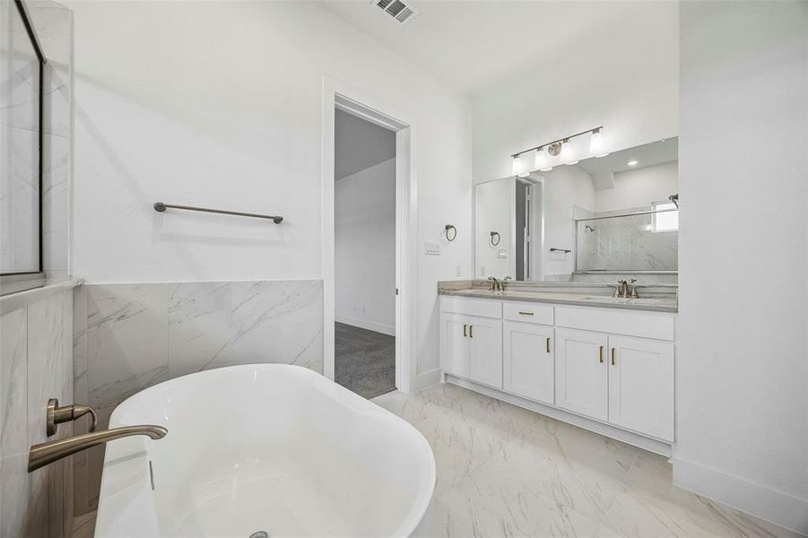 Furnished interior view inside a new home in Ten Mile Creek Estates, DeSoto (Image 11).