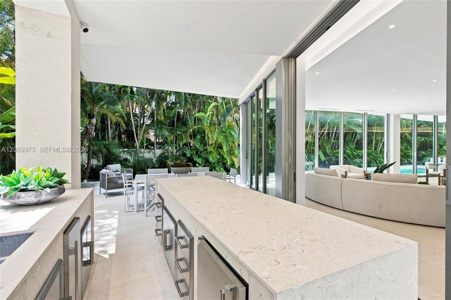 Exterior details and patio area of a home in , Miami (Image 33).