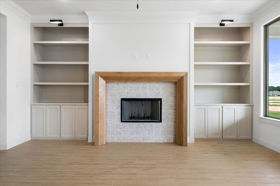 Spacious, unfurnished interior of a new home in Spring Valley Ranch, Paradise (Image 25).