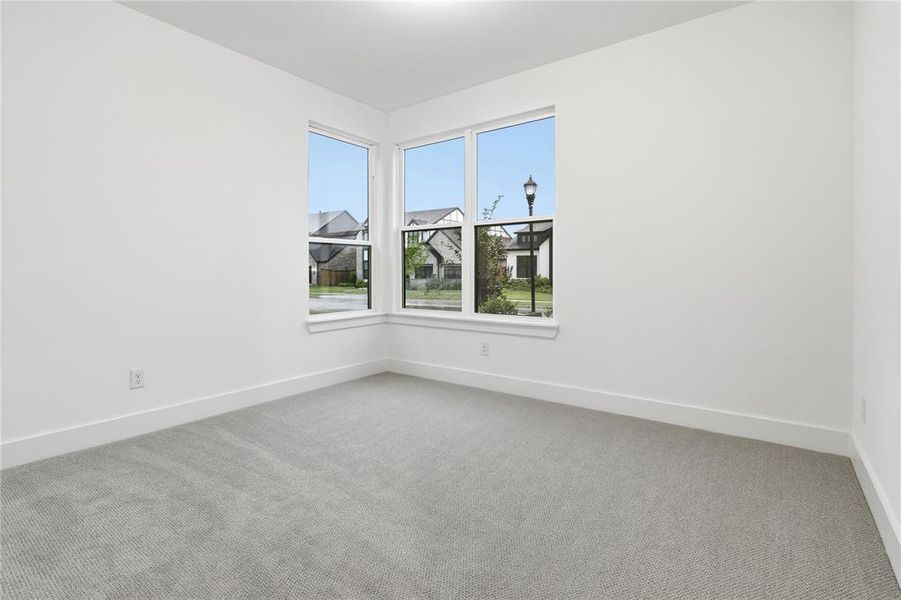 Spacious, unfurnished interior of a new home in Pecan Grove, Burleson (Image 13).