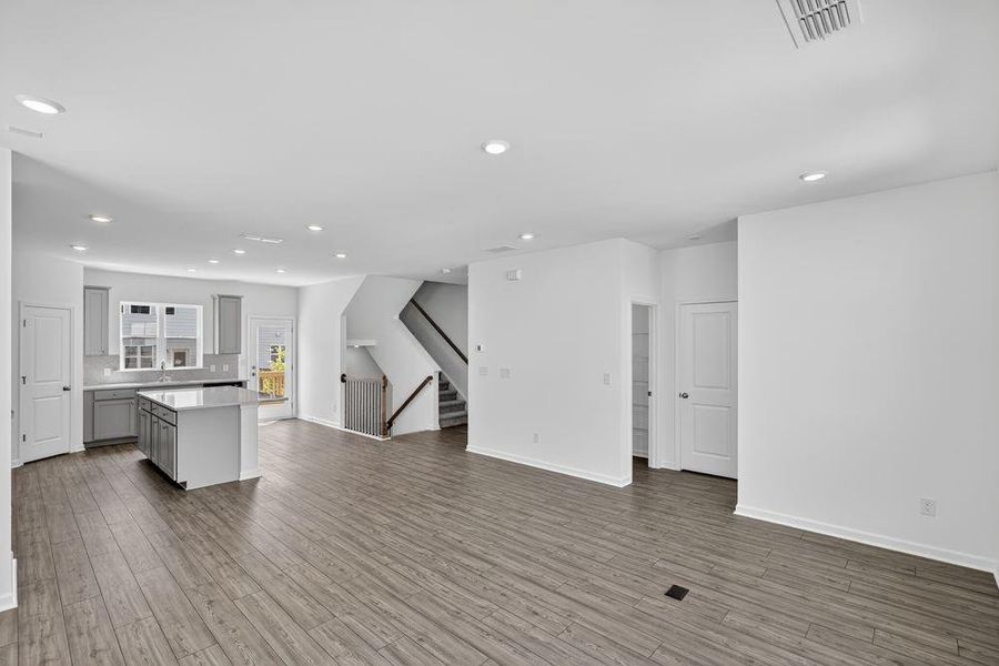 Spacious, unfurnished interior of a new home in Somerset at Veterans Memorial, Mableton (Image 13).