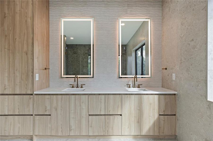 Image 33 of a home in .