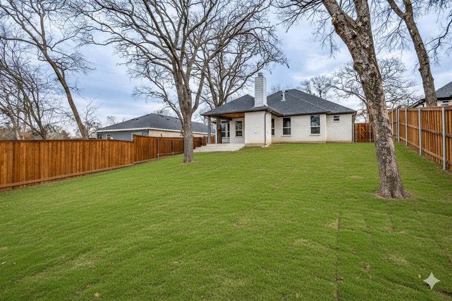 Exterior details and patio area of a home in , Seagoville (Image 17).