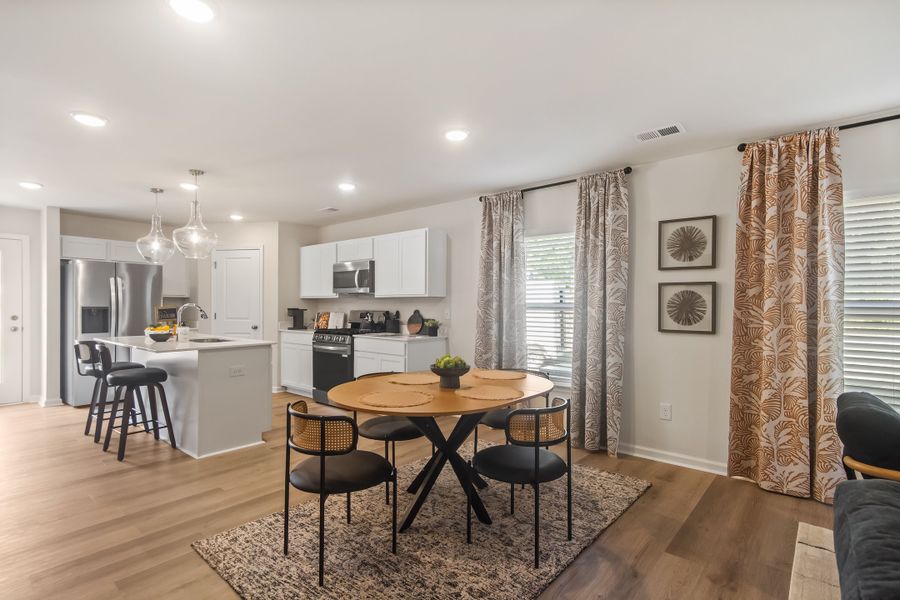 Representative furnished interior of a home built from the Haven by Veranda Homes in Pinehaven, Laurens (Image 9).