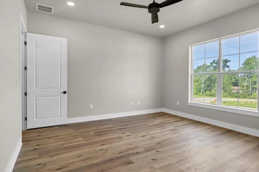 Spacious, unfurnished interior of a new home in , Lindale (Image 12). Spacious, unfurnished interior of a new home in , Lindale (Image 12).