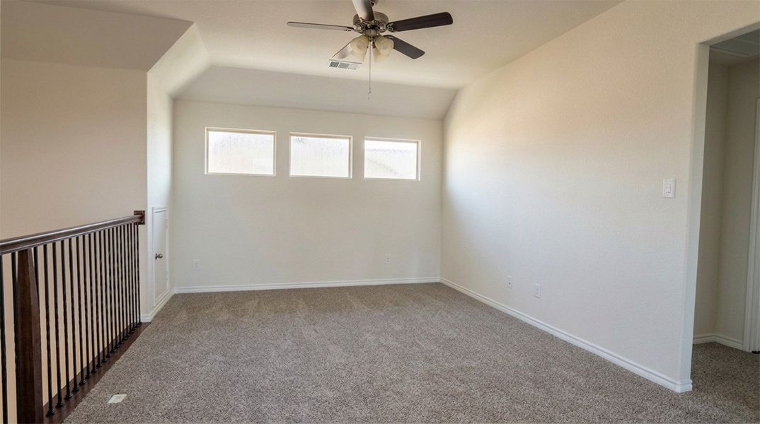 Spacious, unfurnished interior of a new home in Lakewood Trails, Forney (Image 15).