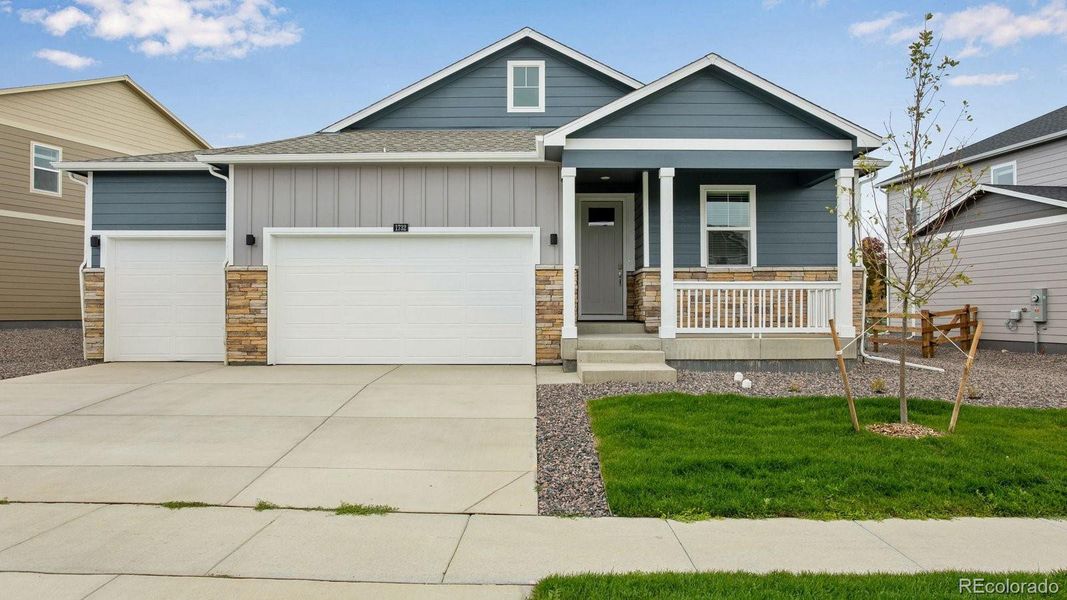 Exterior details and patio area of a home in Hansen Farm, Fort Collins (Image 3).