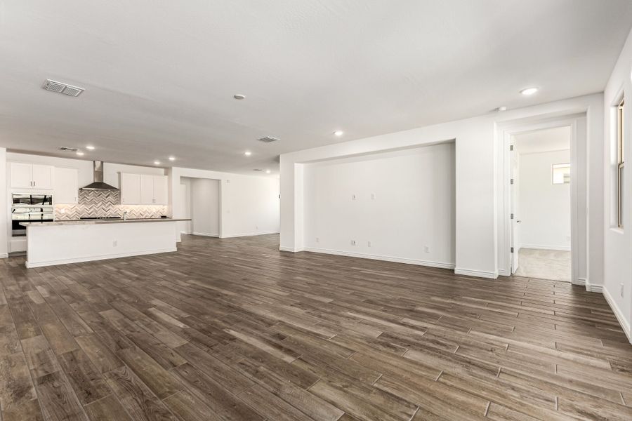 Spacious, unfurnished interior of a new home in Miravida, Surprise (Image 13). Spacious, unfurnished interior of a new home in Miravida, Surprise (Image 13).