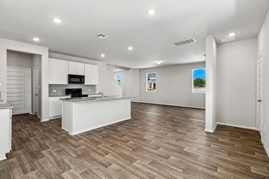 Image 25 of a home in Edgebrooke.