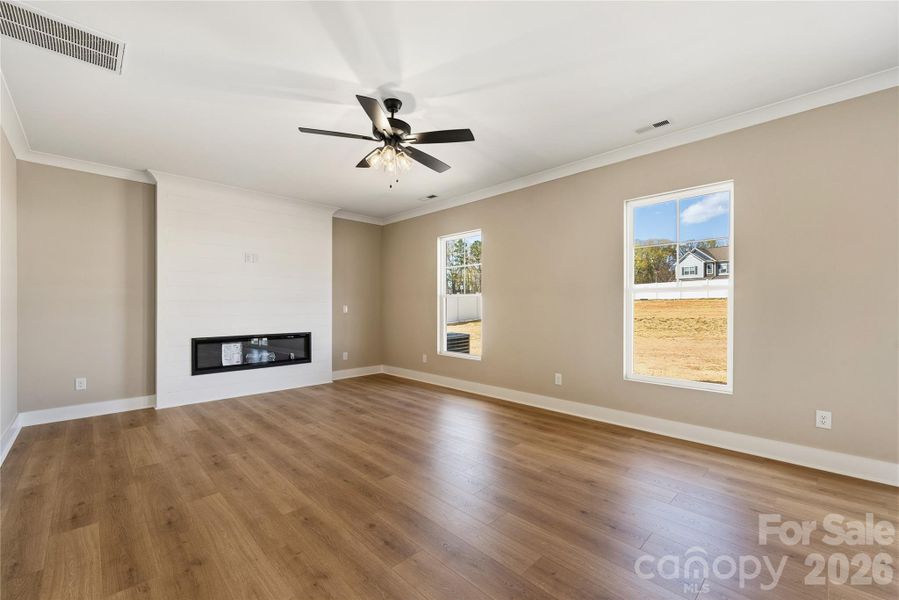 Spacious, unfurnished interior of a new home in , Stanfield (Image 26).