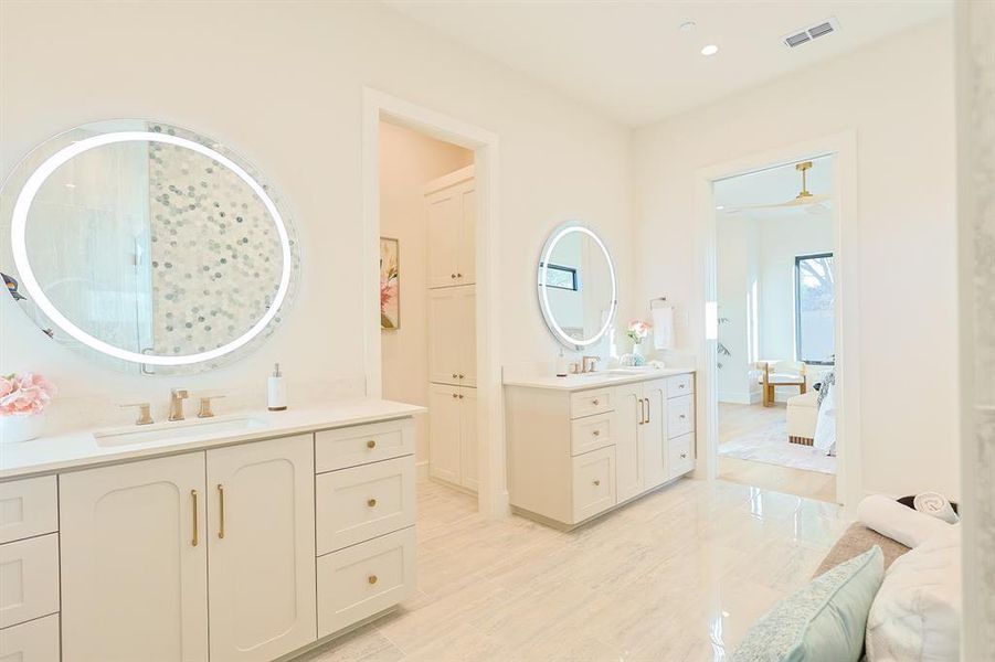 Furnished interior view inside a new home in Dove Station, Grapevine (Image 14).