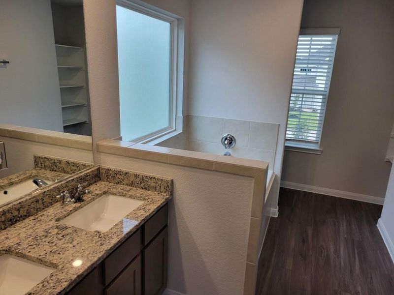 Furnished interior view inside a new home in River's Edge, Conroe (Image 9). Furnished interior view inside a new home in River's Edge, Conroe (Image 9).