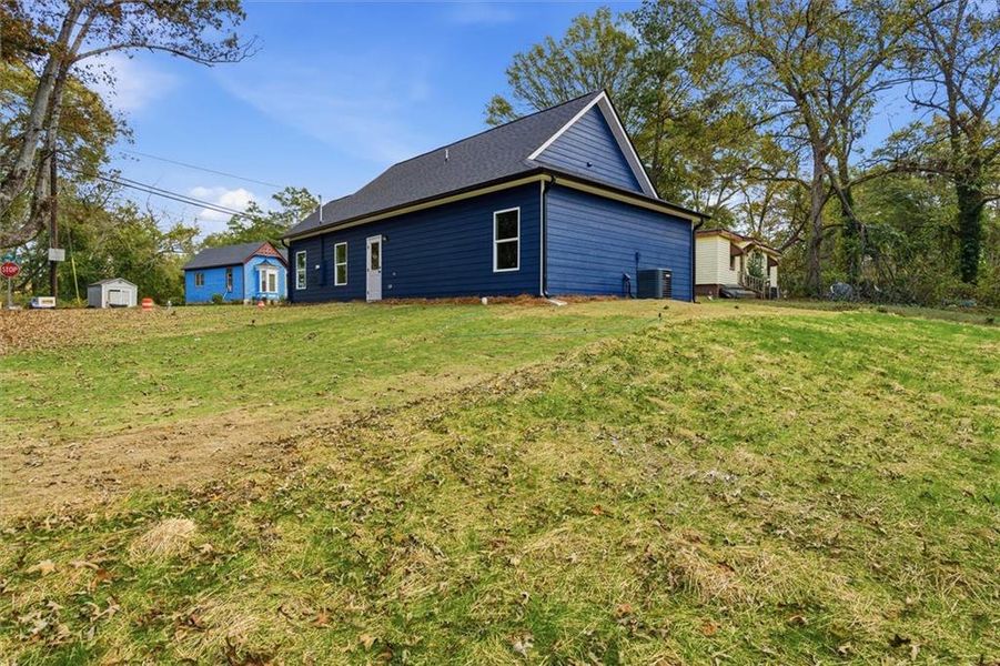 Exterior details and patio area of a home in , Carrollton (Image 24).