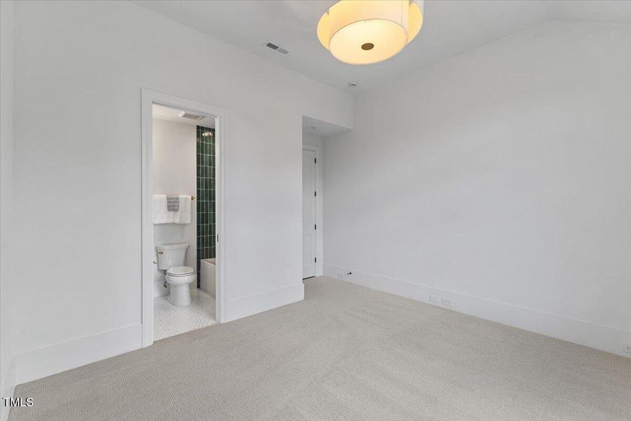 066-6844 Greystone Dr