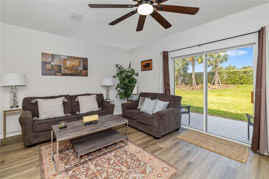 Furnished interior view inside a new home in , Bradenton (Image 38).