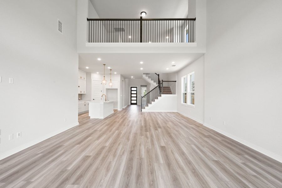 Spacious, unfurnished interior of a new home in Heritage, Dripping Springs (Image 19). Spacious, unfurnished interior of a new home in Heritage, Dripping Springs (Image 19).