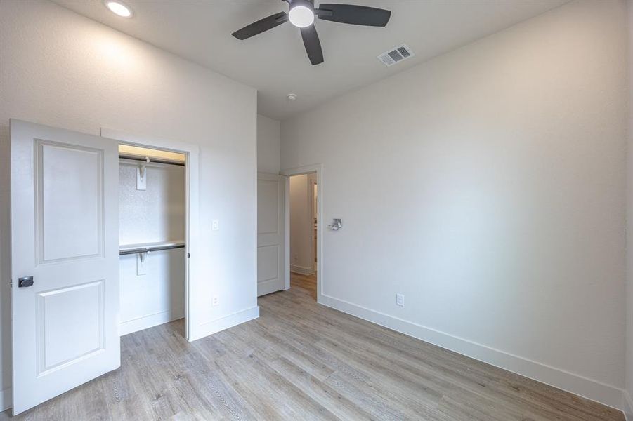 Spacious, unfurnished interior of a new home in , Fort Worth (Image 21).