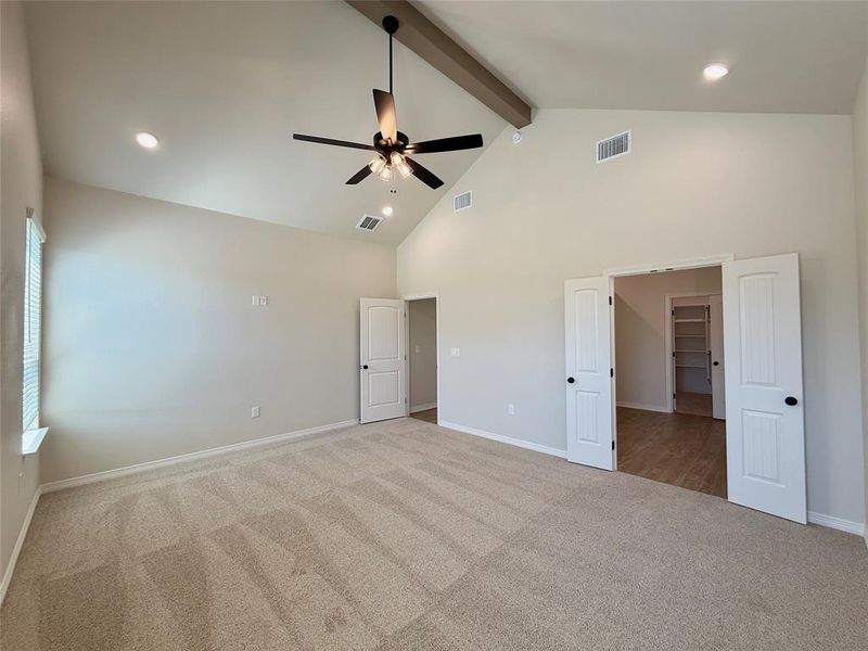 Spacious, unfurnished interior of a new home in , Lorena (Image 31).