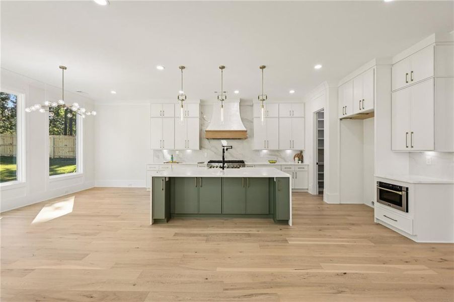 Furnished interior view inside a new home in , Grayson (Image 7).