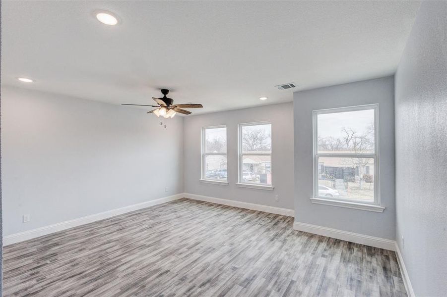Spacious, unfurnished interior of a new home in , Fort Worth (Image 17).
