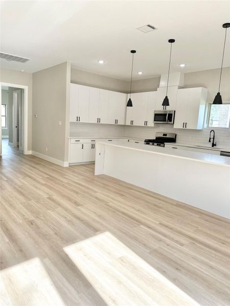 Spacious, unfurnished interior of a new home in , Spring (Image 5). Spacious, unfurnished interior of a new home in , Spring (Image 5).