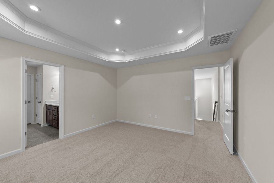 Spacious, unfurnished interior of a new home in Traditions at Carolina Forest, Myrtle Beach (Image 20). Spacious, unfurnished interior of a new home in Traditions at Carolina Forest, Myrtle Beach (Image 20).