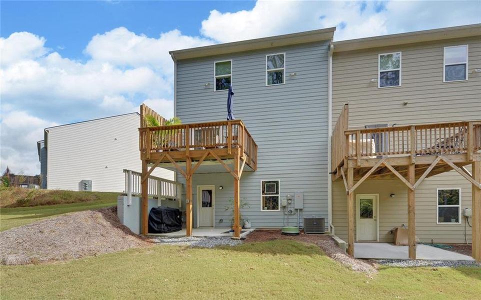 Exterior details and patio area of a home in , Dahlonega (Image 22).