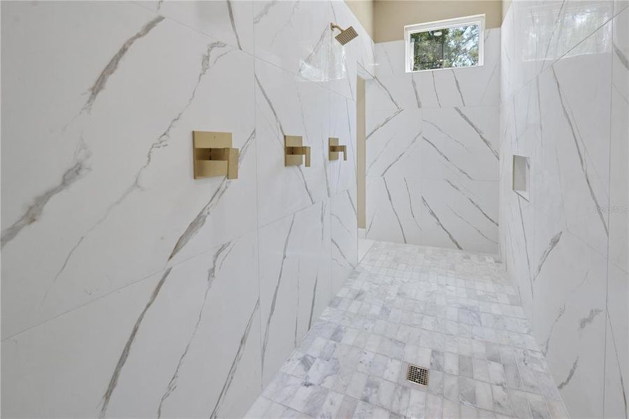 Close-up of interior finishes inside a home in , High Springs (Image 16). Close-up of interior finishes inside a home in , High Springs (Image 16).