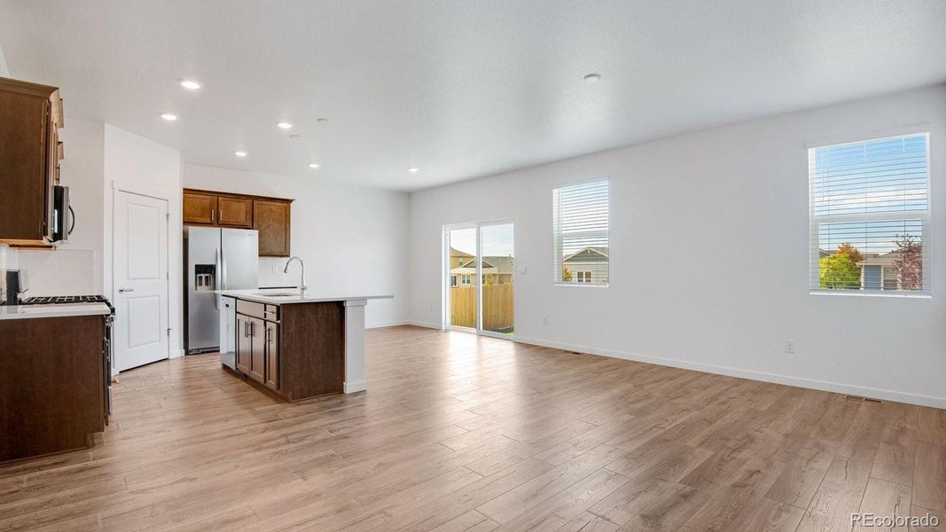 Spacious, unfurnished interior of a new home in Timberleaf, Thornton (Image 30).