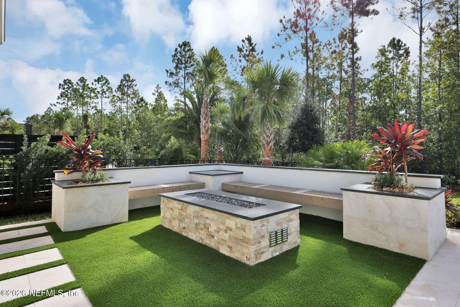 Image 68 of a home in .