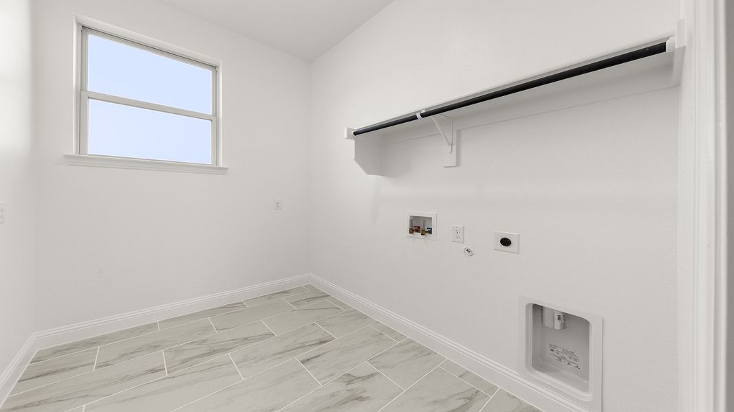 Spacious, unfurnished interior of a new home in Elevon 40s, Lavon (Image 28).