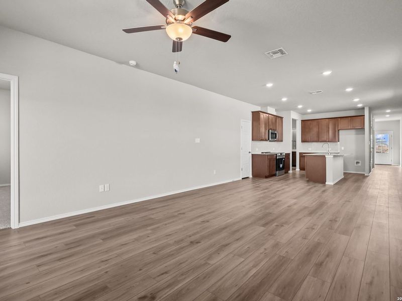 Spacious, unfurnished interior of a new home in Applewhite Meadows, San Antonio (Image 22). Spacious, unfurnished interior of a new home in Applewhite Meadows, San Antonio (Image 22).