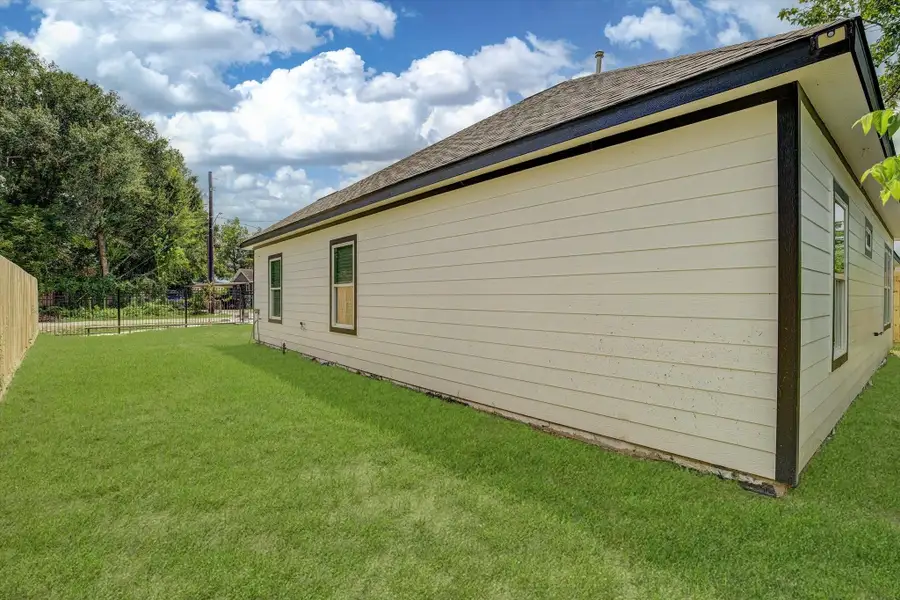 Side yard Side yard