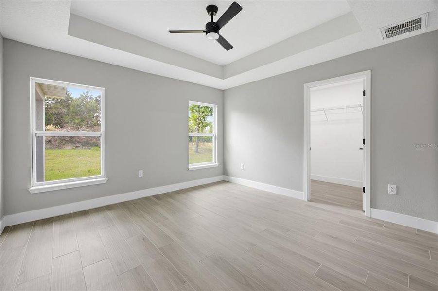 Spacious, unfurnished interior of a new home in , Citrus Springs (Image 15).