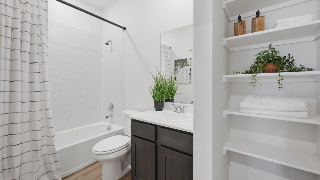 Representative furnished interior of a home built from the Murray by D.R. Horton in Sweetwater Springs, Sherman (Image 26). Representative furnished interior of a home built from the Murray by D.R. Horton in Sweetwater Springs, Sherman (Image 26).