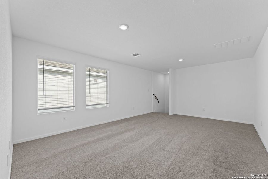 Spacious, unfurnished interior of a new home in Torian Village: Belmar Collection, San Antonio (Image 23).