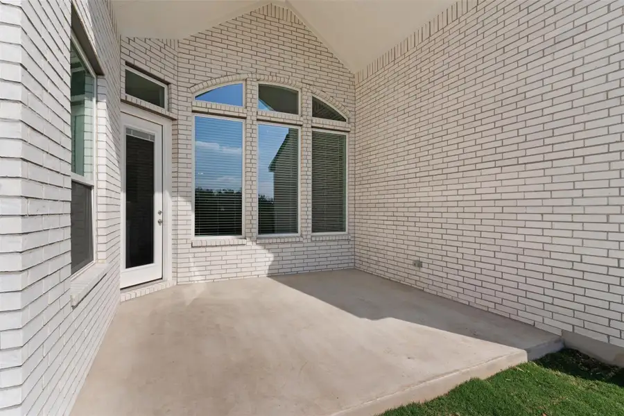 REPRESENTATIVE OF FLOOR PLAN ONLY