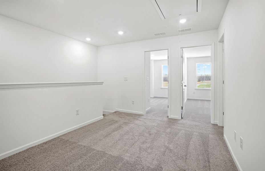 Spacious, unfurnished interior of a new home in Mallard Park, Charlotte (Image 33). Spacious, unfurnished interior of a new home in Mallard Park, Charlotte (Image 33).