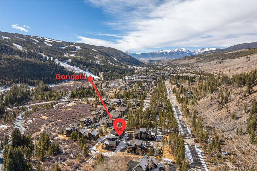 Camber Townhomes is ideally located a short walk to Keystone Gondola and there are two bus stops located near the development.