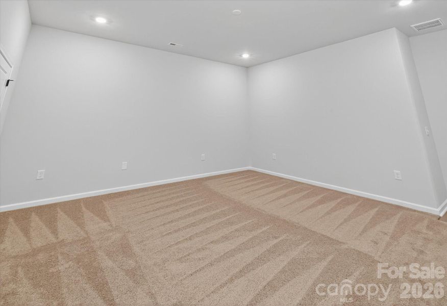 Spacious, unfurnished interior of a new home in Rhyne Court, Gastonia (Image 17). Spacious, unfurnished interior of a new home in Rhyne Court, Gastonia (Image 17).