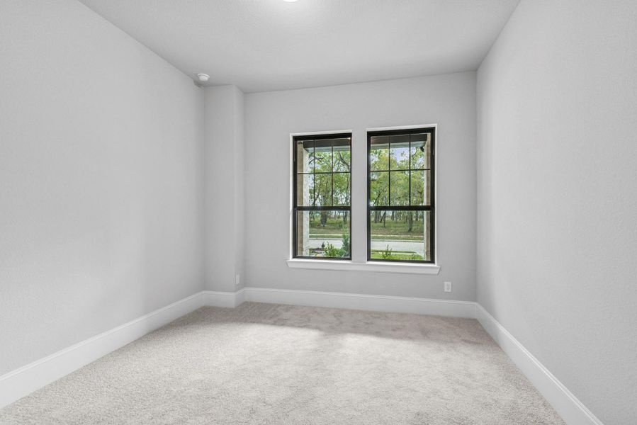 Spacious, unfurnished interior of a new home in Sienna 65' Homesites, Missouri City (Image 22).