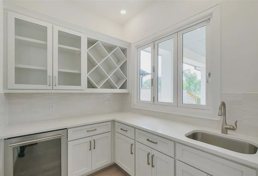 Homesite 6110 entertaining bar - 6 of 24