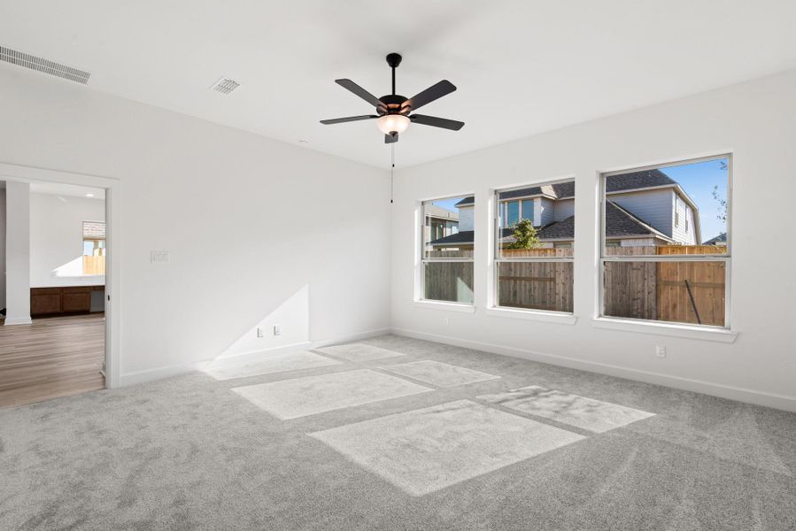 Spacious, unfurnished interior of a new home in Meridiana 55' Homesites, Manvel (Image 27).