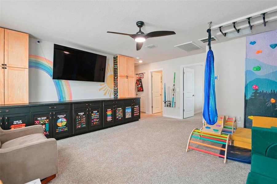 Image 25 of a home in .