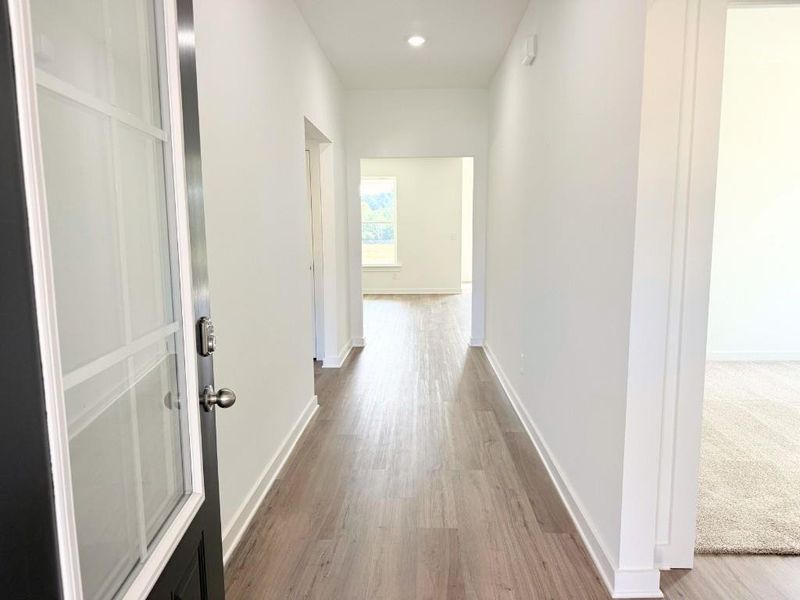 Spacious, unfurnished interior of a new home in Westlyn, Winder (Image 9).